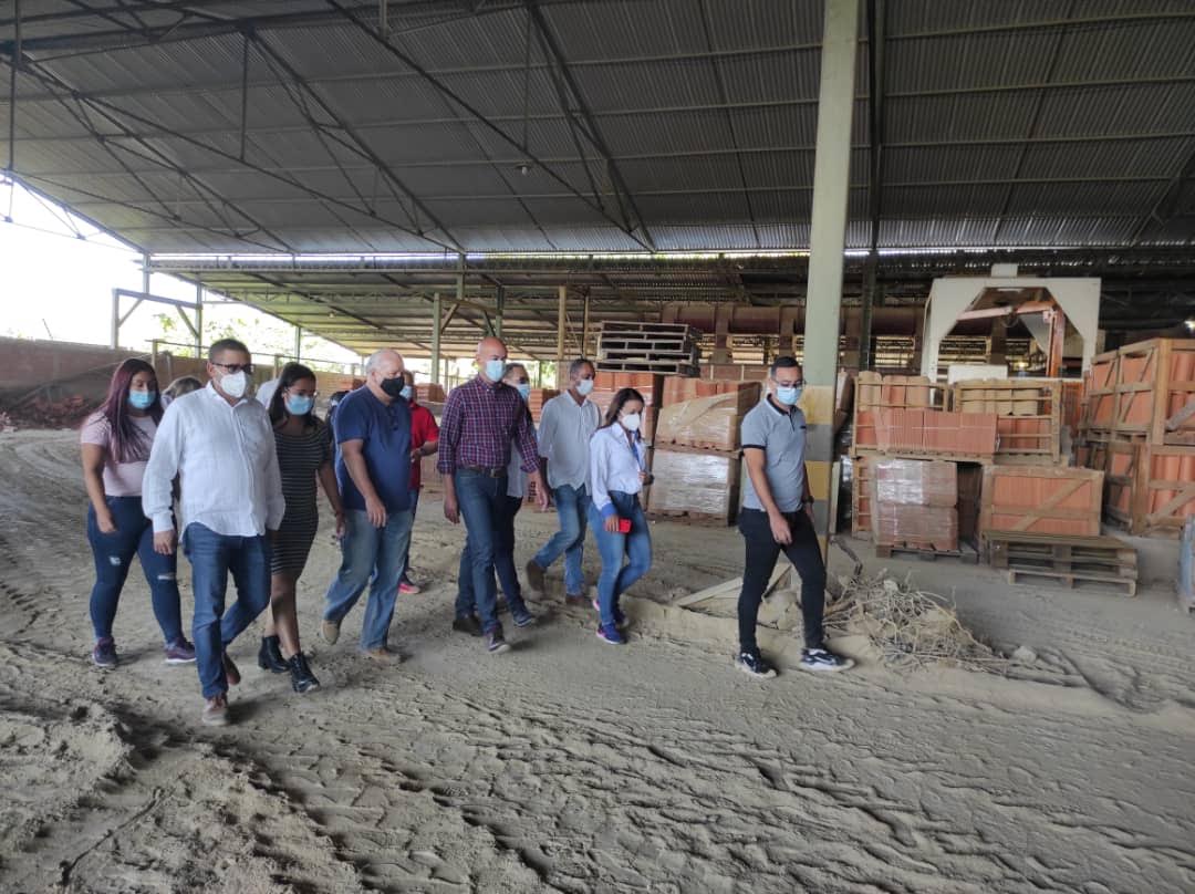 Rodríguez: Sustituiremos importaciones por productos hechos en el estado