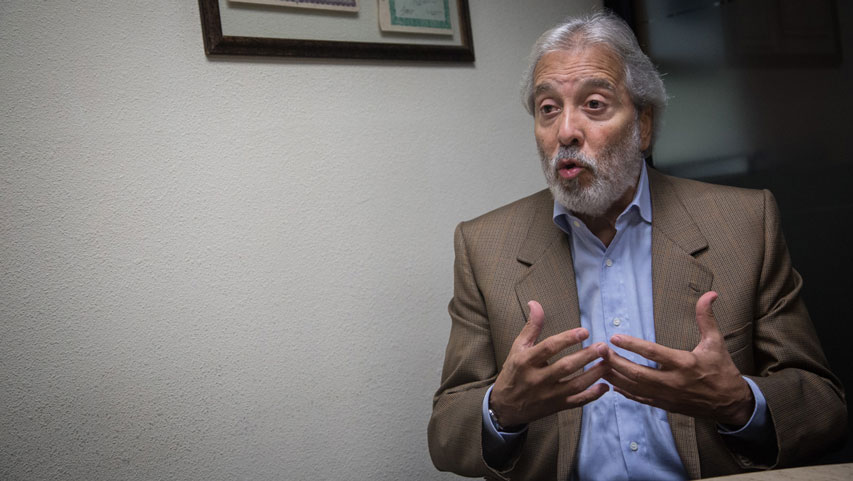 Experto ve positiva la intención de lograr consenso político