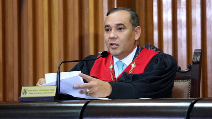 Entregan propuesta de reforma del Código Procesal Civil al TSJ