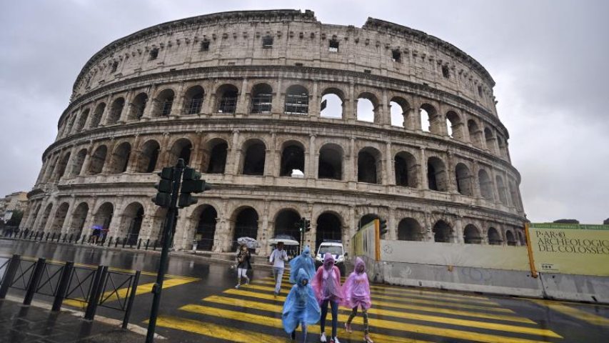 Italia registró casi ocho mil casos de Covid-19