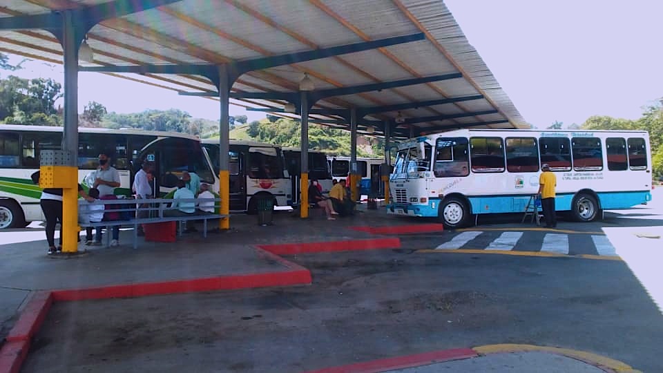 Casi 70.000 personas se movilizaron por el Terminal de Los Lagos