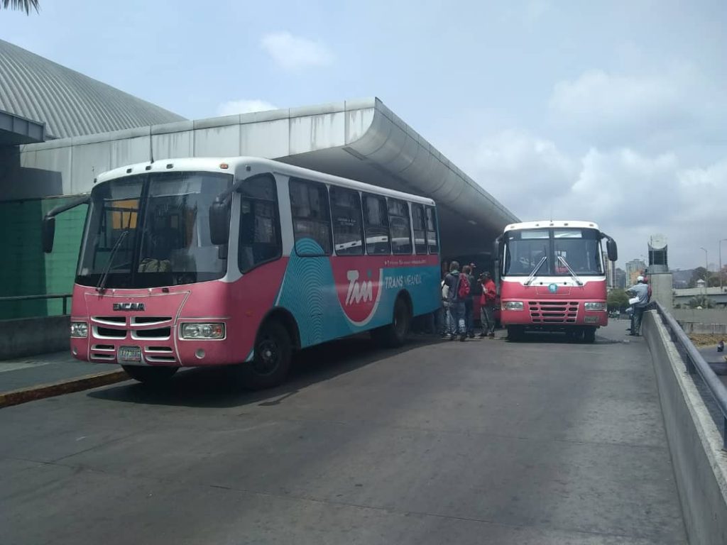 Activan rutas de Transmiranda para La Guaira e Higuerote