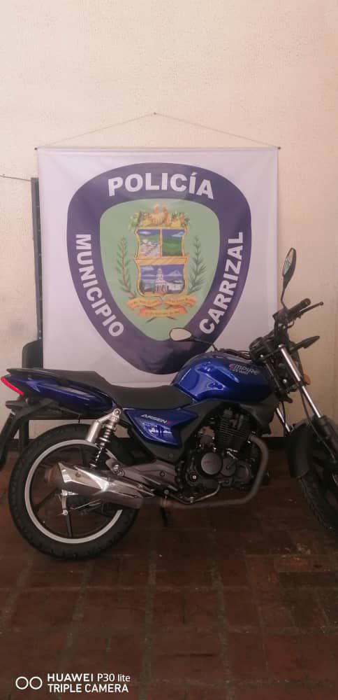 Policarrizal recupera moto robada en Los Salias