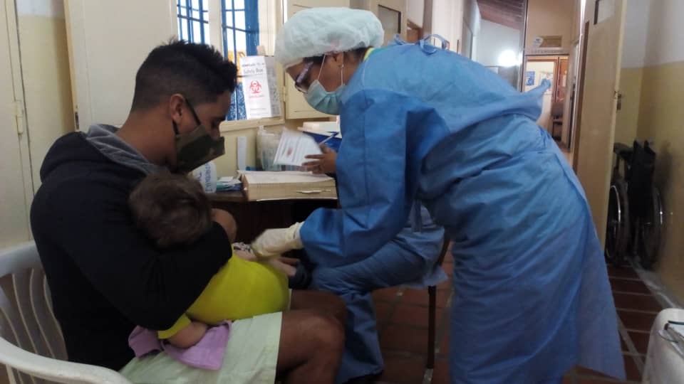 Ambulatorio brinda atención médica y asesoría para la protección del niño