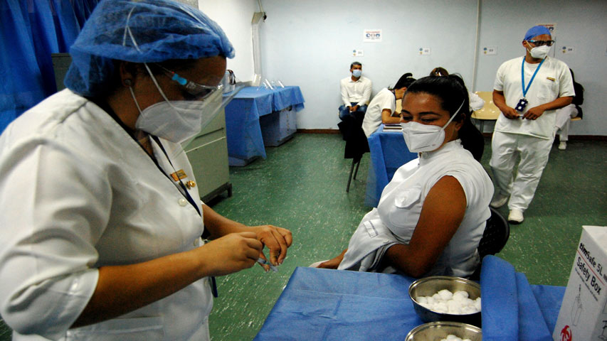 Personal sanitario desconoce detalles del plan de vacunación