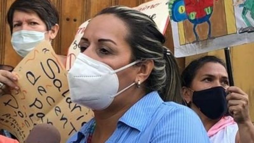 Sánchez: plan de vacunación a docentes inició a medias en Caracas