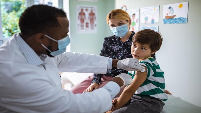 Moderna inicia la fase final de pruebas de su vacuna con niños