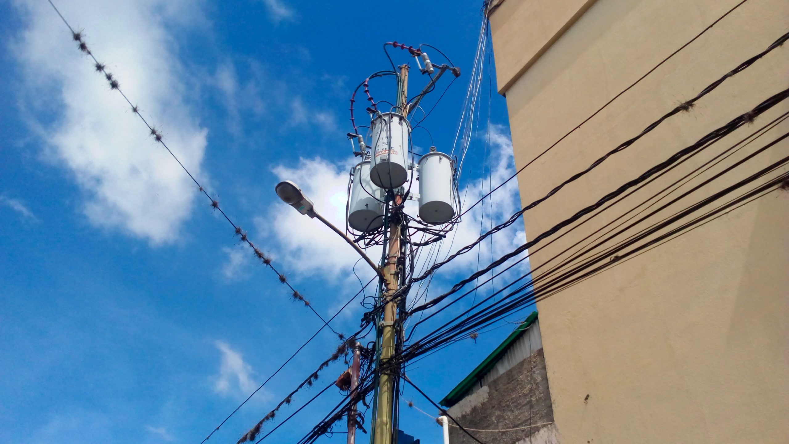 Denuncian falla permanente de Inter en Barrio La Cruz
