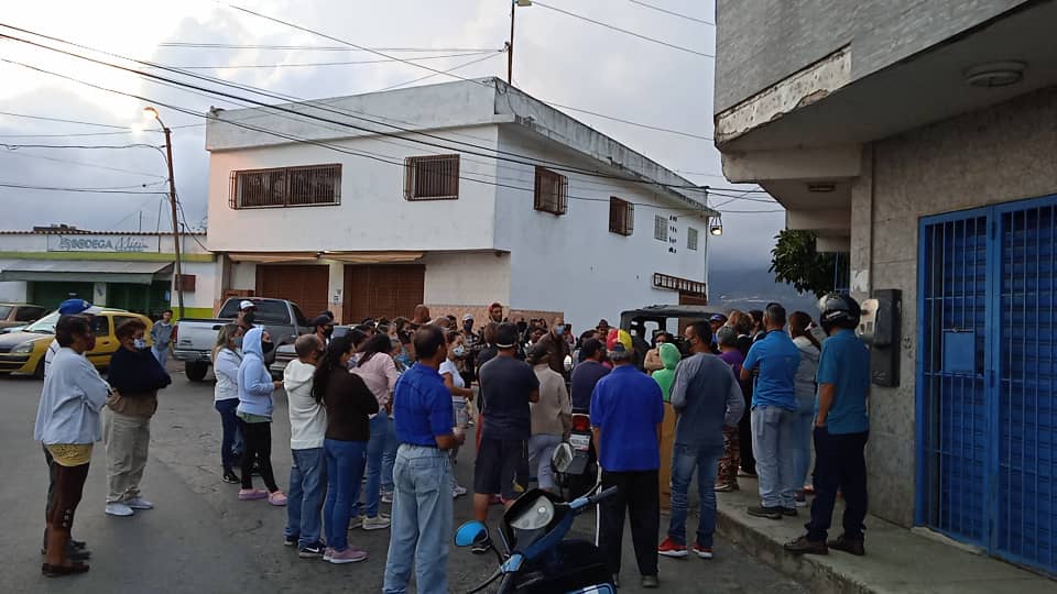 En Lagunetica se alzan vecinos porque no tienen agua desde hace 60 días