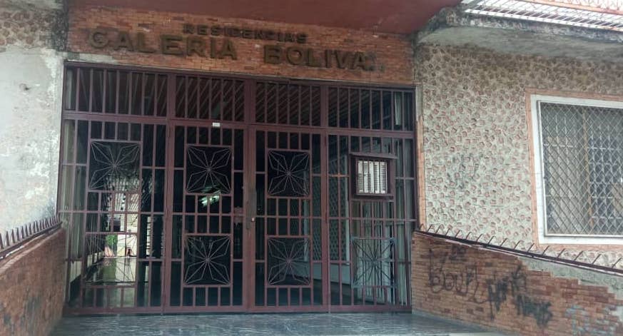 Roban en seis locales de Galerías Bolívar
