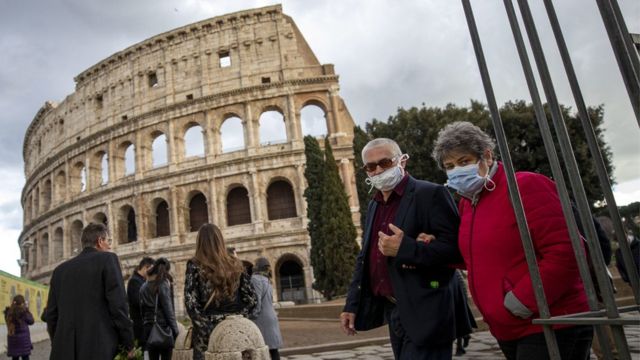 Los contagios bajan de los 20 mil en Italia