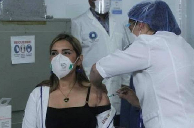 “Es factible la combinación de dos vacunas para atacar al Covid-19”