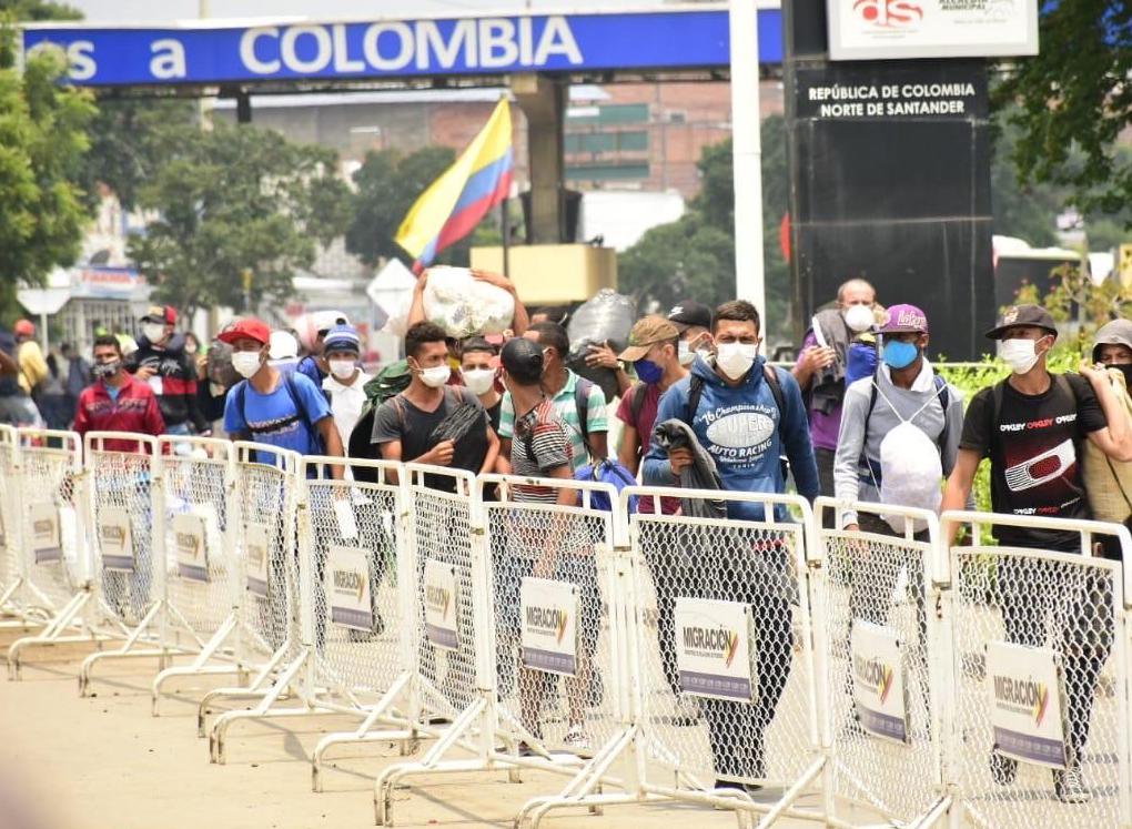 Bernal vaticina regreso masivo de venezolanos desde Colombia