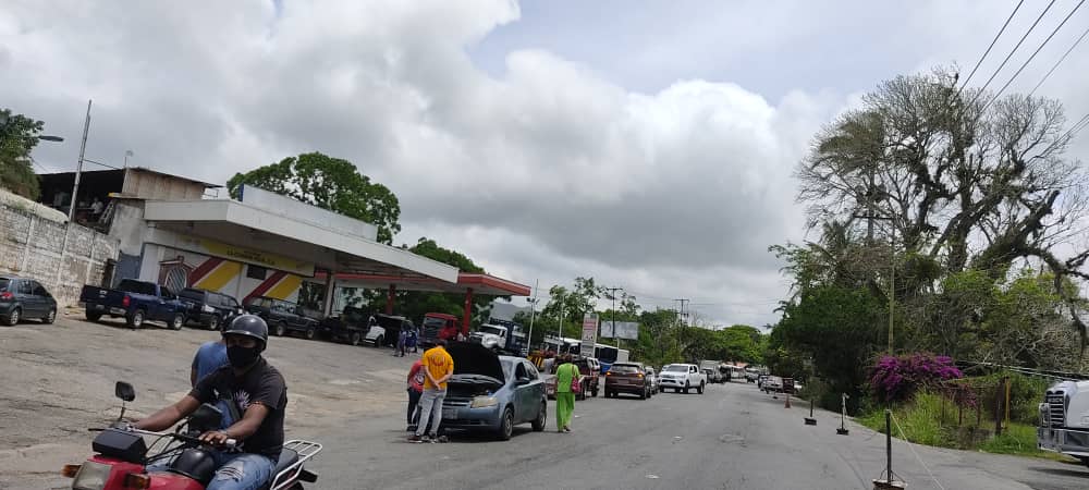 Ola de atracos cerca de bomba de gasolina