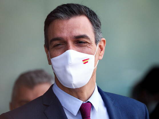 El fin de las mascarillas enfrenta a gobierno y oposición en España