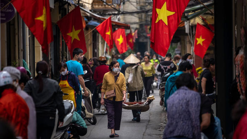 Confinan capital de Vietnam ante peor ola de la Covid