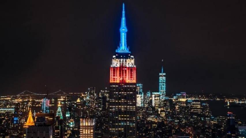 Iconos de Nueva York se tiñen de rojo, blanco y azul por el 4-J