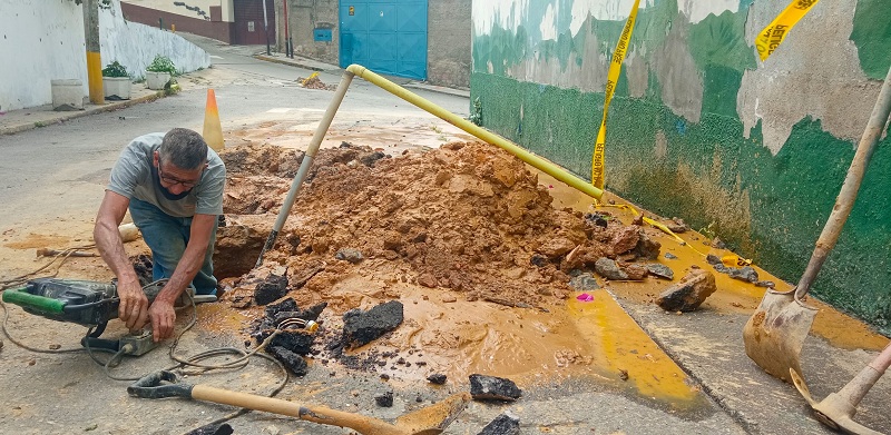 Colapsan tuberías de aguas blancas