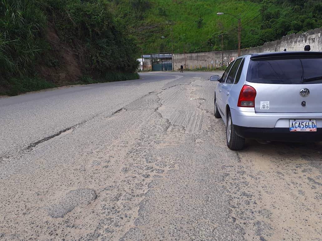 Destrozado el tramo de la Curva del Zamuro