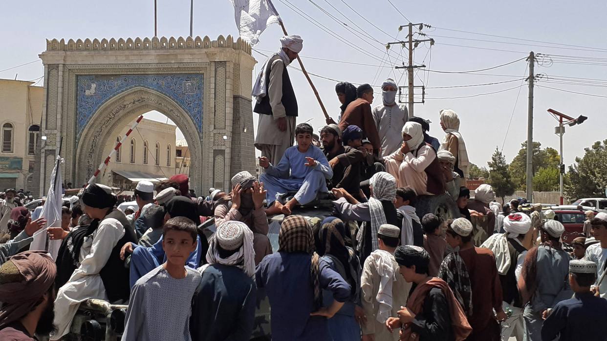 Los talibán aseguran que Afganistán tendrá una nueva Constitución