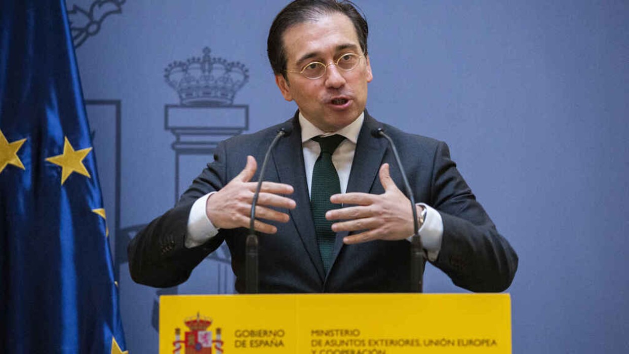España anuncia contactos con Gobierno y oposición para ayudar al diálogo