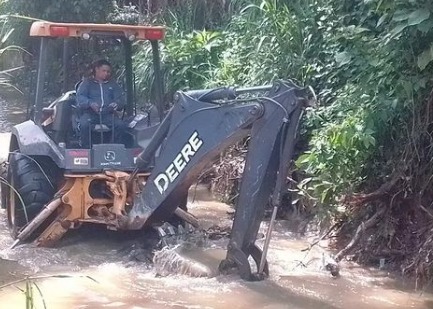 Inician dragado de la quebrada Santa Isabel