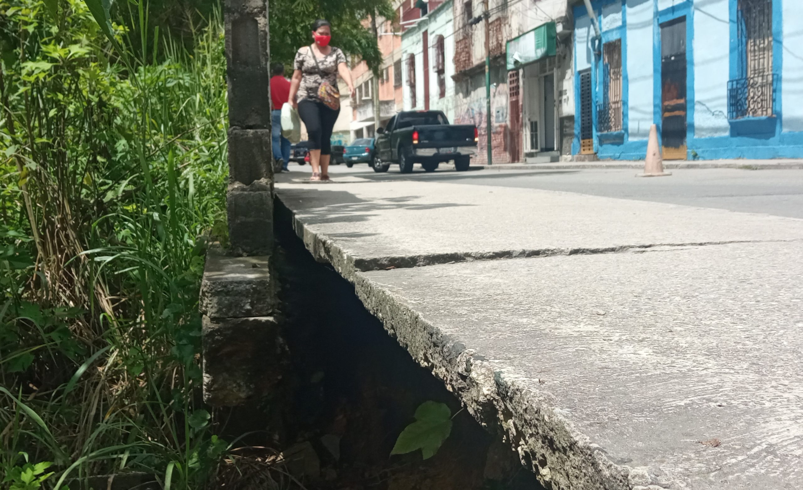 Falla de borde en la Ribas ya ocupa 50 metros