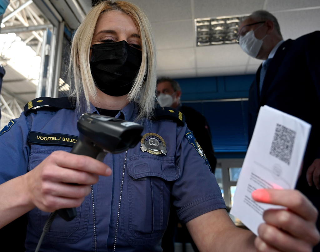 OMS: Certificado de vacunación no debe ser condición para viajar