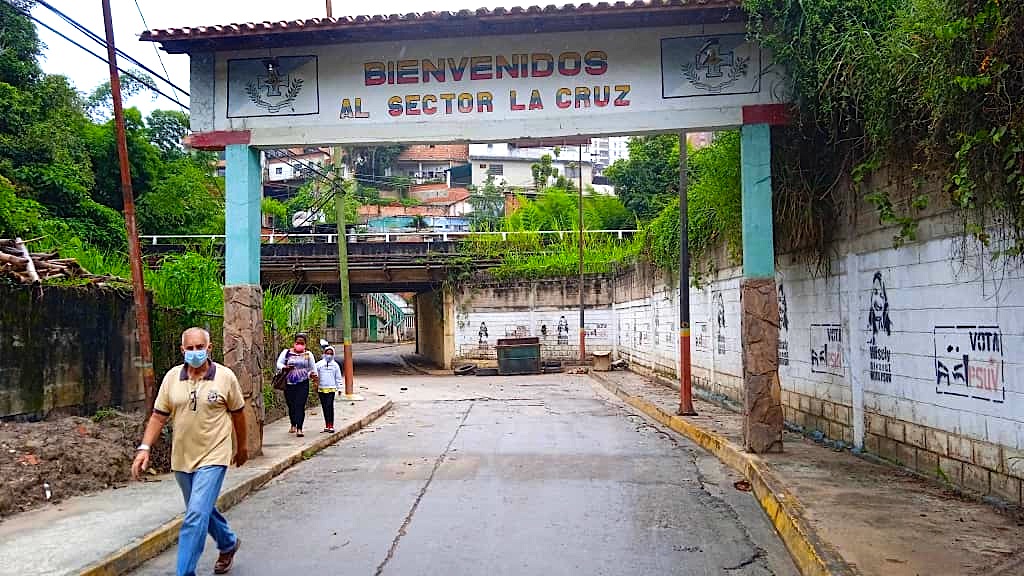 Cuatro años sin transporte en Barrio La Cruz