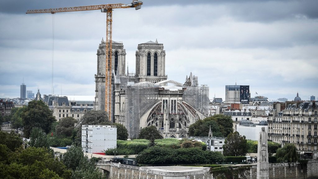 840 millones de euros en donaciones para la reconstrucción de Notre Dame