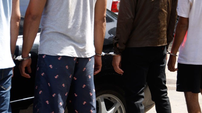 Cinco detenidos por hurto en agencia de festejos