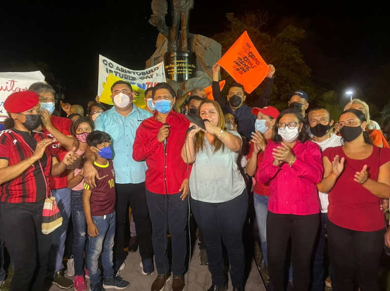 Chavismo arrancó con entusiasmo la campaña