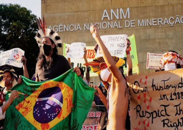 Informe revela récord de asesinatos de indígenas en Brasil