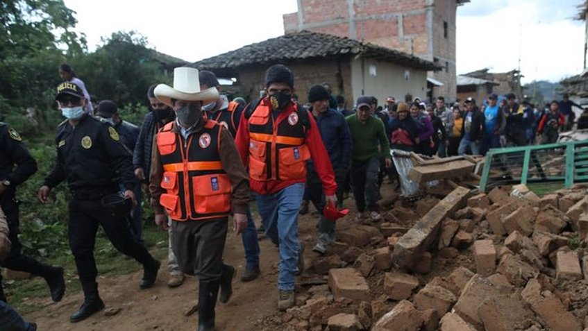 Contabilizan 12 heridos y 1.670 damnificados por terremoto en Perú