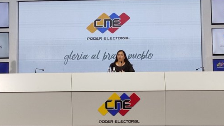 99 % de las mesas de votación fueron instaladas en el país