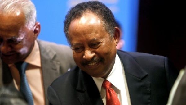 Premier sudanés depuesto volverá a gobernar tras acuerdo con militares