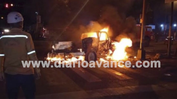 Un hombre calcinado y dos heridos deja trágico accidente
