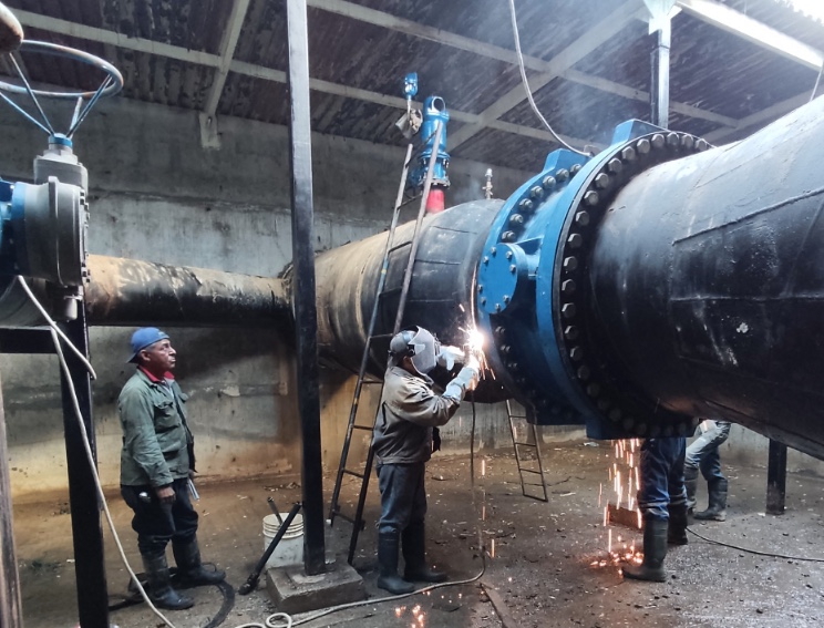 Avería deja sin agua a Caracas