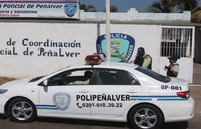 Expolicía abusaba sexualmente de sus cuatro hijas