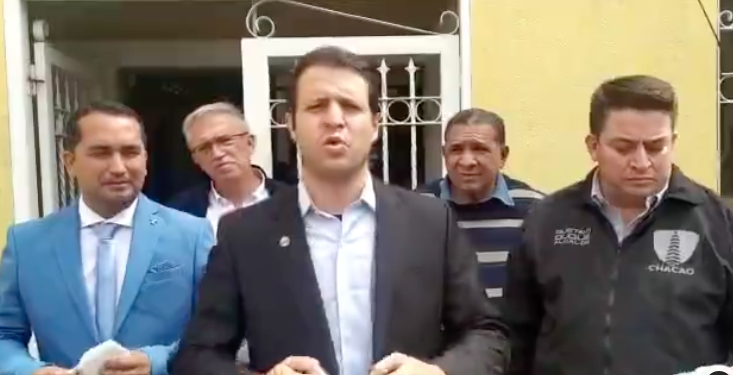 Alcaldes de oposición exigen respuestas a problemas en las comunidades