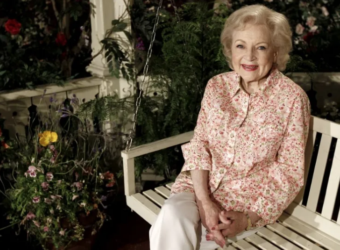Actriz Betty White muere a los 99 años