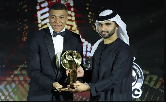 Mbappé es el jugador del año de los Globe Soccer Awards