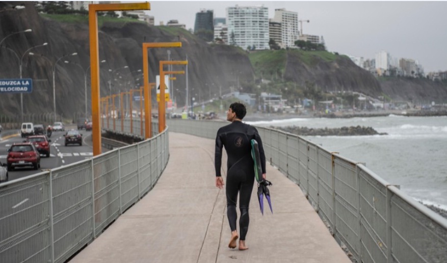 Playas de Lima acordonadas para evitar contagios