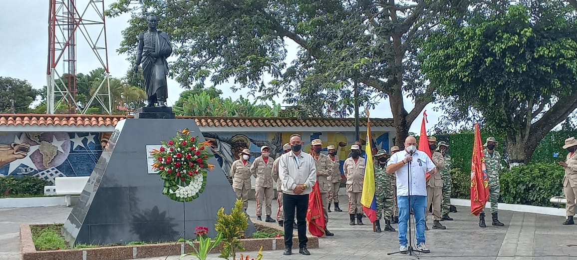 Concejo de Carrizal rinde honores al Libertador
