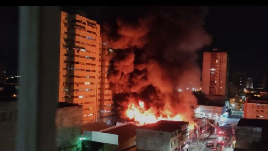 Se incendió local comercial en Maracay