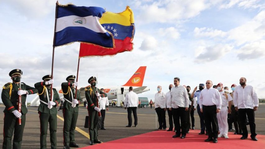 Maduro asiste a toma de posesión de Daniel Ortega