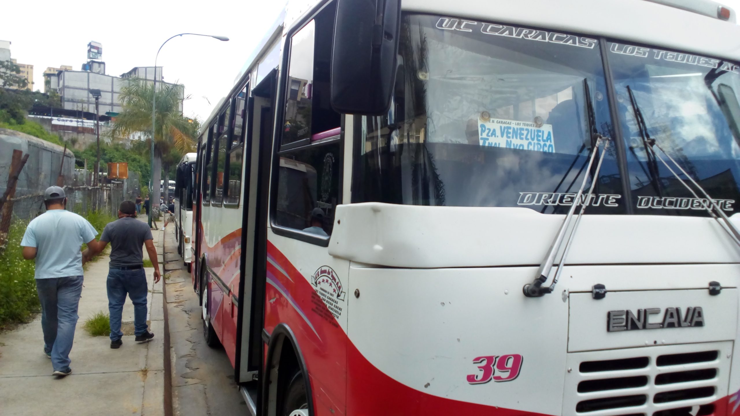 Asaltan un autobús de Caracas-Los Teques