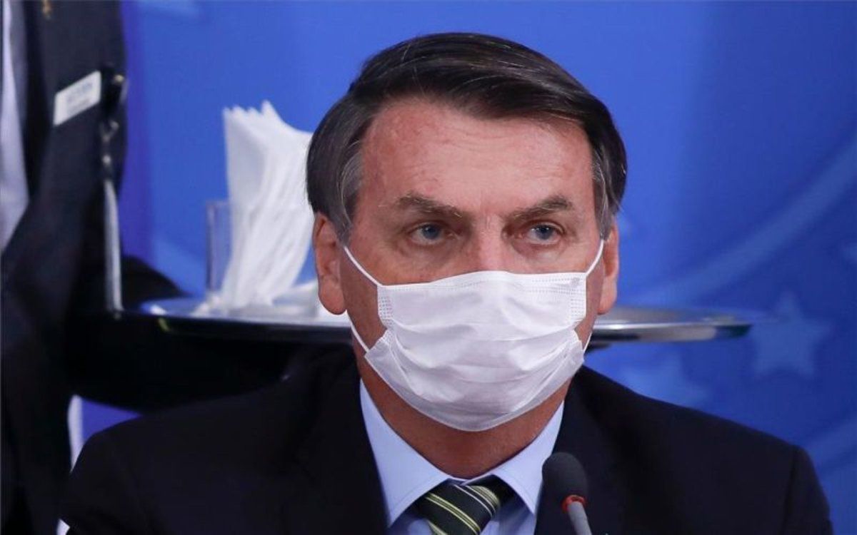Hospitalizan a Bolsonaro por una posible obstrucción intestinal