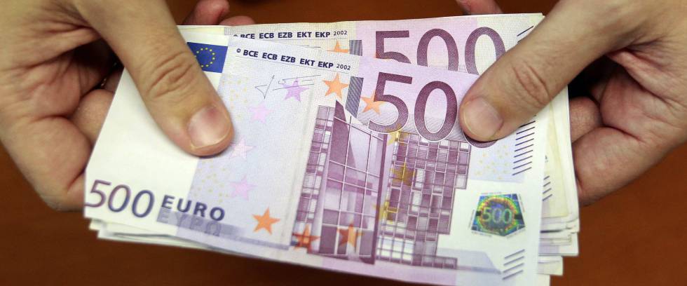 Euro cae por debajo de los $1,3
