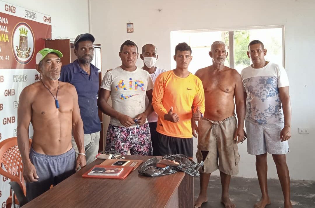 Rescatan a tripulantes del pesquero Mayrita desaparecido en La Guaira